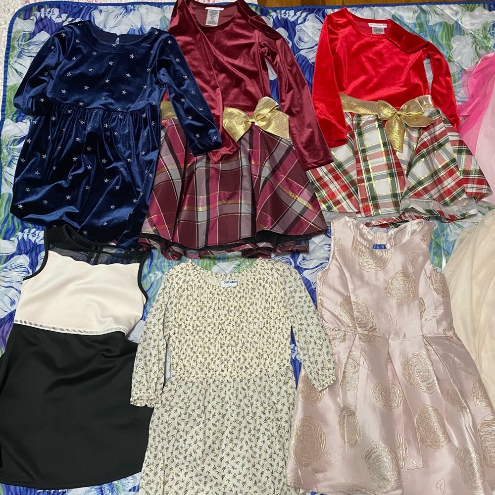 Girl dresses-sizes range from 6-10. Diff.brands (ON, GAP, Macy’s).